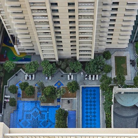 Apartamento Downtown Oasis, Burj Khalifa Views, Luxury Amenities Dubái Exterior foto
