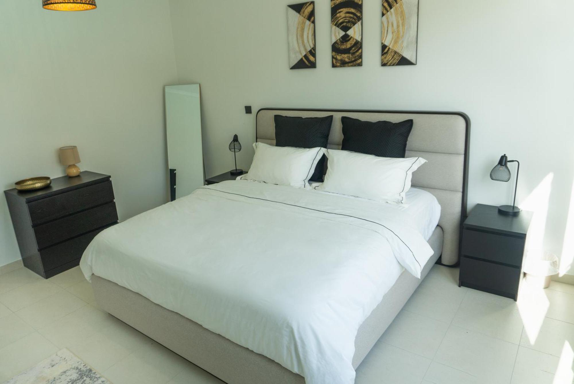 Apartamento Downtown Oasis, Burj Khalifa Views, Luxury Amenities Dubái Exterior foto