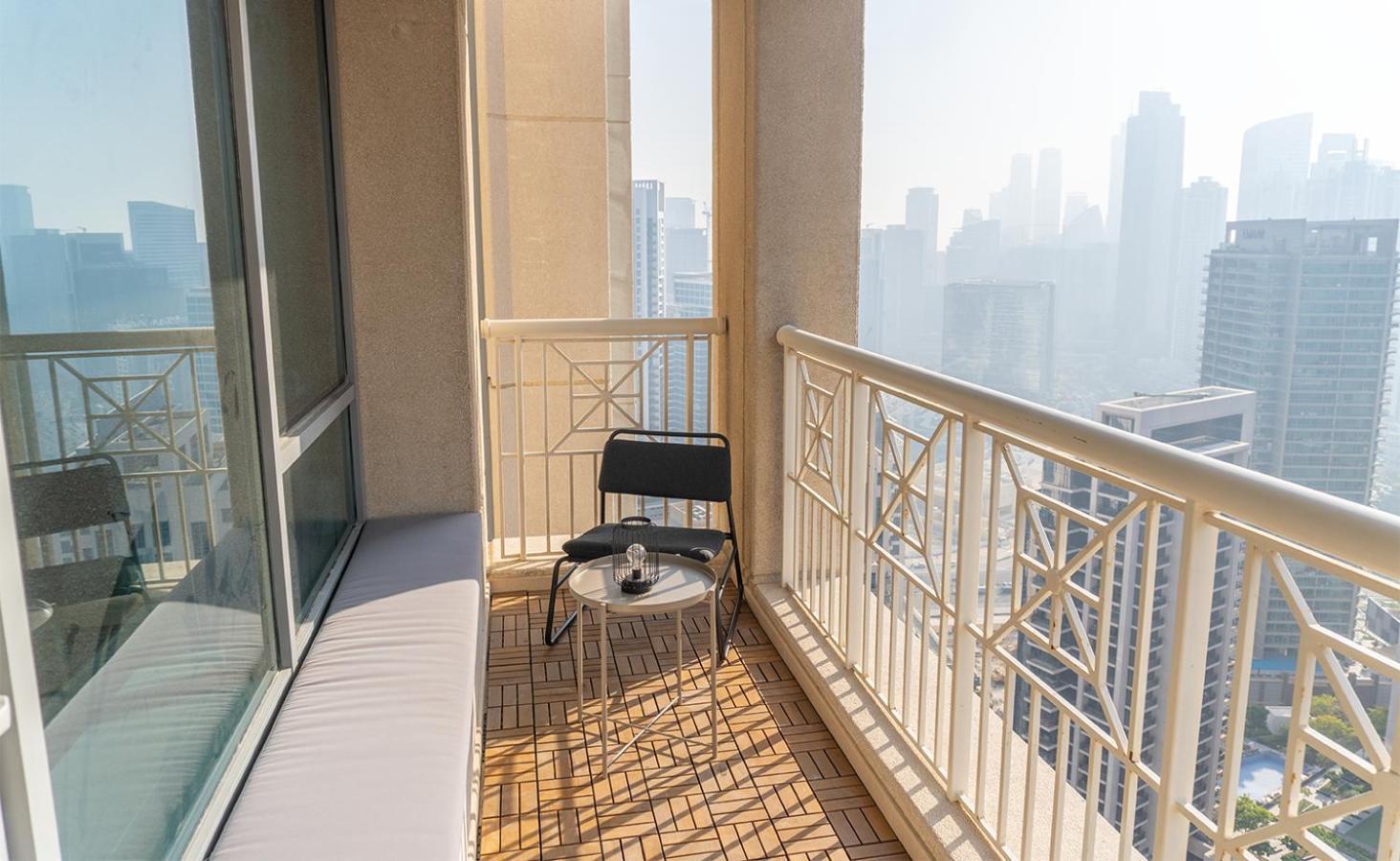 Apartamento Downtown Oasis, Burj Khalifa Views, Luxury Amenities Dubái Exterior foto
