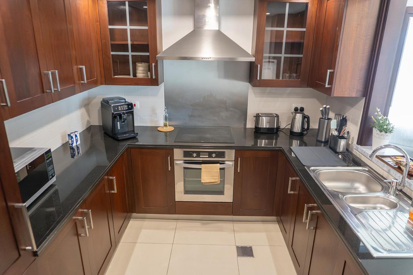 Apartamento Downtown Oasis, Burj Khalifa Views, Luxury Amenities Dubái Exterior foto